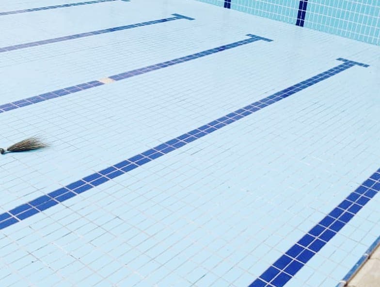 PeeFee pool cleaning project 01