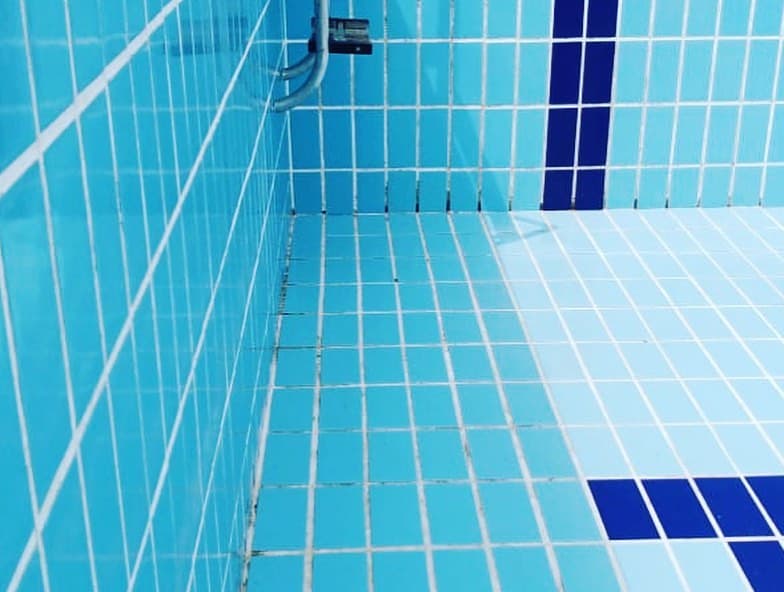 PeeFee pool cleaning project 02