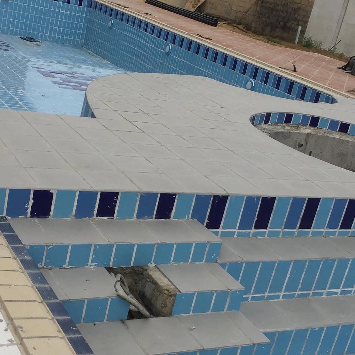 PeeFee pool cleaning project 05