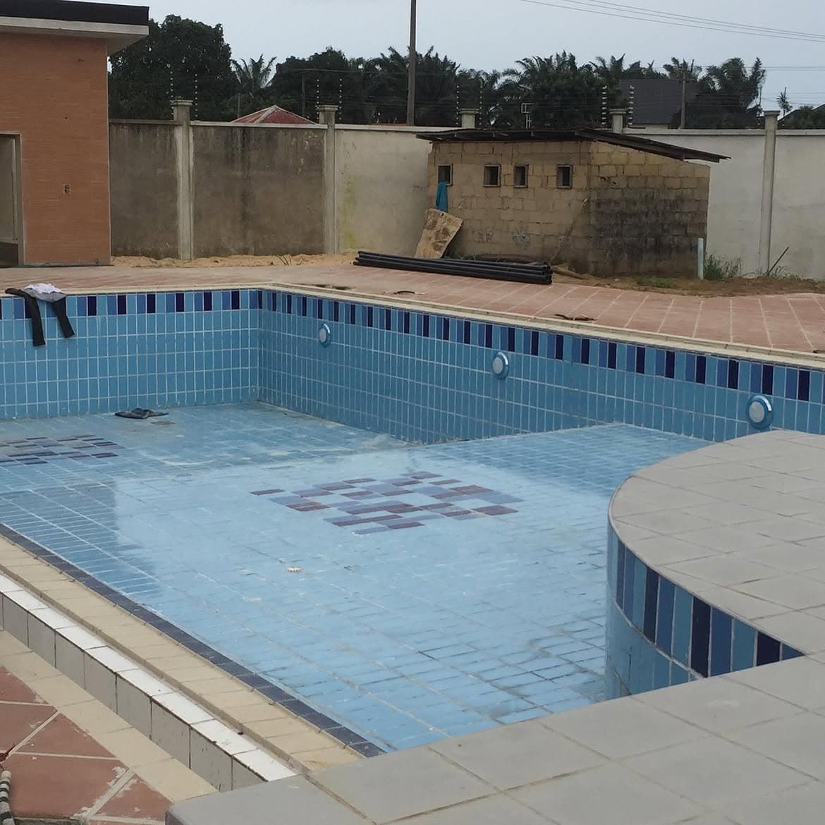 PeeFee pool cleaning project 06